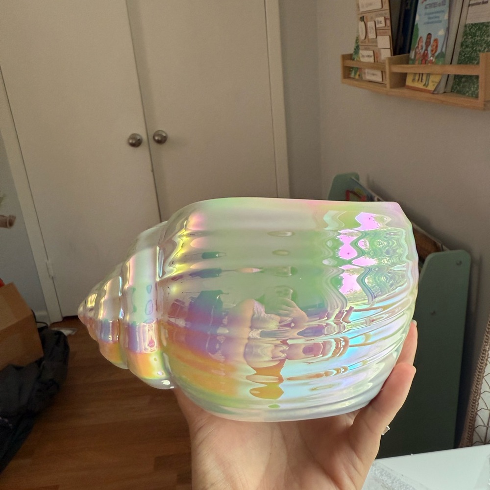 Bath & Body Works Iridescent Shell Candle Holder